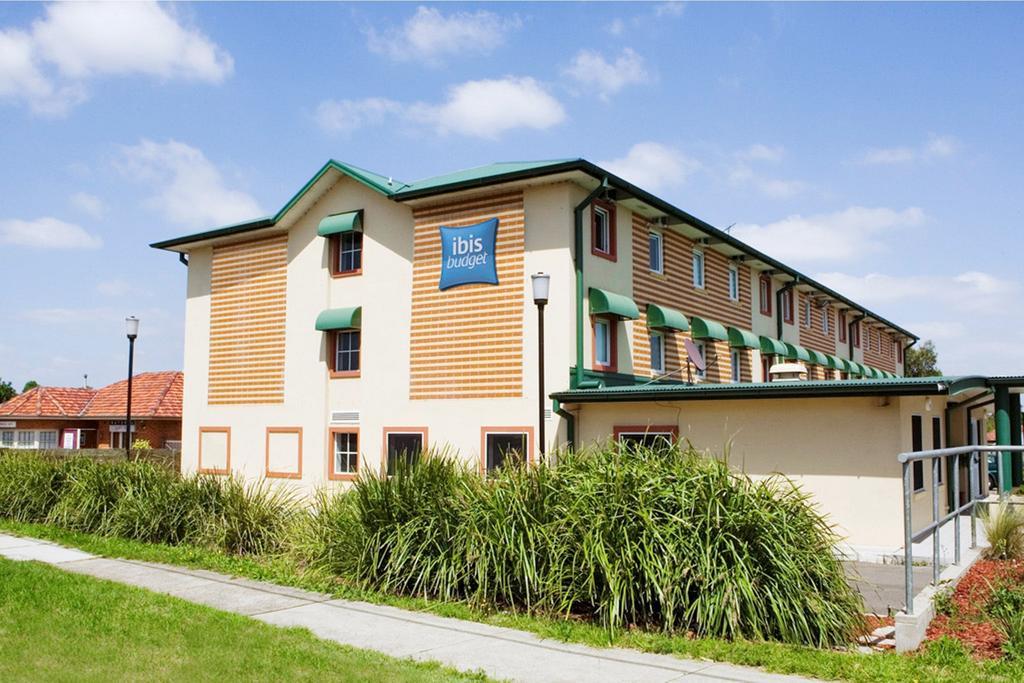 Ibis Budget - Casula Liverpool Exteriér fotografie